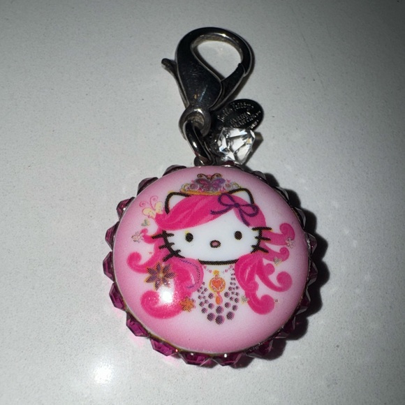 TARINA TARANTINO HELLO KITTY PINK HEAD CHARM 🎀 - Picture 4 of 4